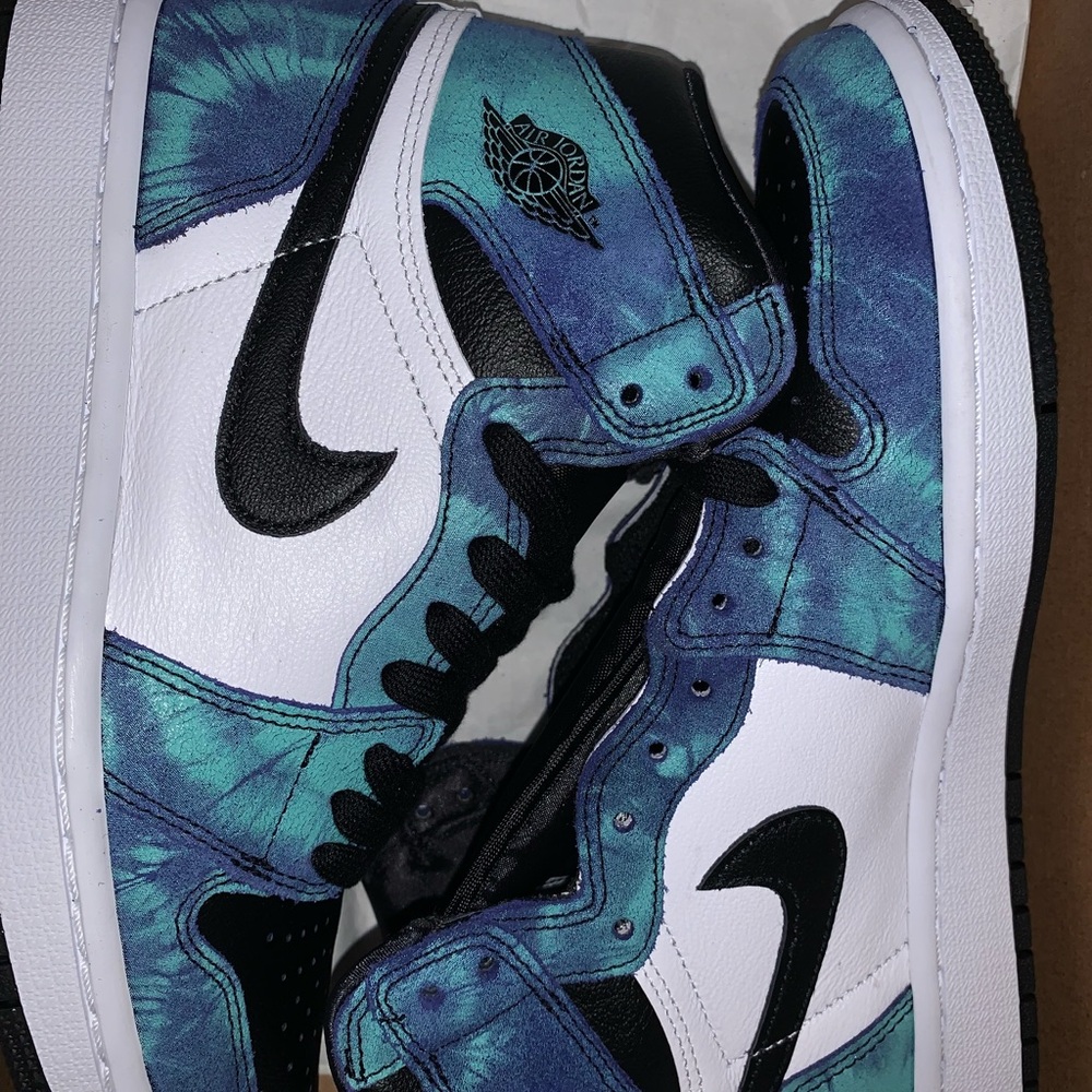 Wmns air jordan 1 high og white/black aurora green